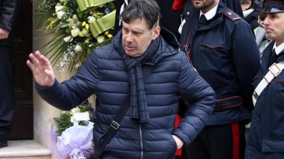 Il saluto commosso di Carlo Conti al suo amico Fabrizio Frizzi