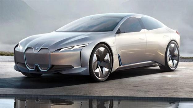 BMW i4, berlina 4 porte 100% elettrica con 700 km di autonomia ed autoguida di livello 3