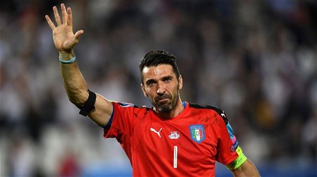 Buffon annuncia l’addio alla Juve: “Ho proposte stimolanti, ma con l’Italia ho finito”
