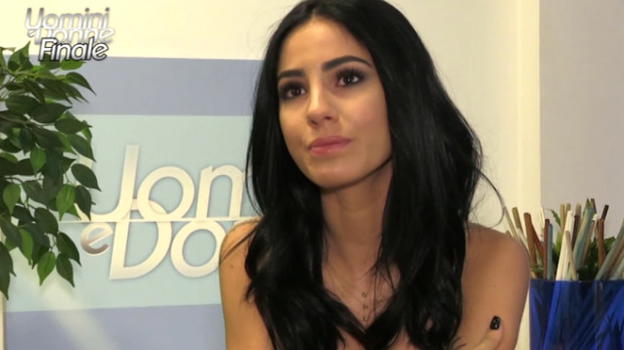 Uomini e Donne, Giulia De Lellis tra lacrime e coraggio: "Merito qualcuno che in amore dia quello che io so dare"
