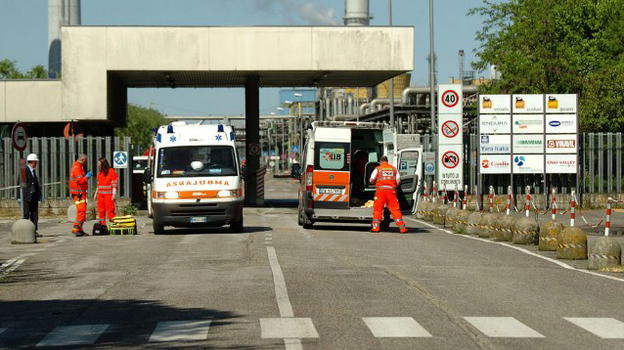 Incidente mortale sul lavoro al petrolchimico di Ravenna