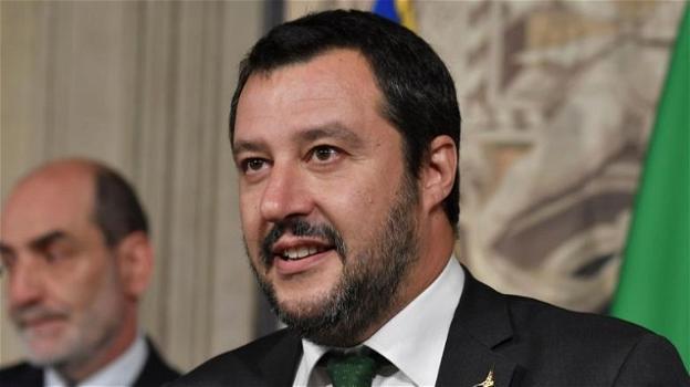 Il vicepremier Salvini dichiara il suo primo obiettivo: tagliare i fondi per gli immigrati