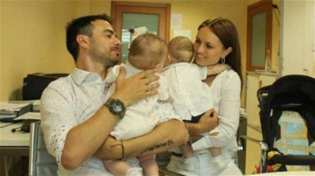 Le gemelline siamesi separate all’Ospedale di Bergamo sono tornate a casa: stanno bene