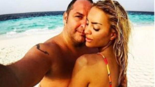 Elena Morali e Scintilla in vacanza a Formentera: ma non sono tornati insieme