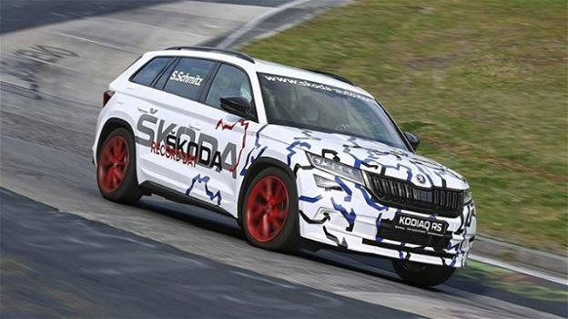 Skoda Kodiaq RS segna il record al Nurburgring per SUV con 7 posti