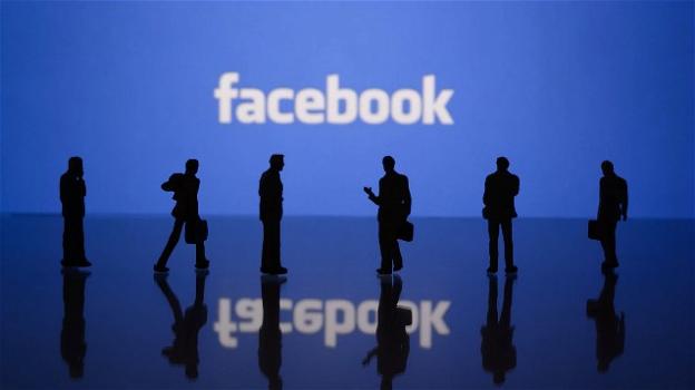 Facebook: nuovi scandali per la privacy, app chiuse per scarso successo, e fonti valutate dagli utenti