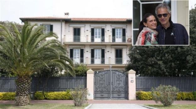 Andrea Bocelli vittima dei rapinatori nella sua villa di Forte dei Marmi