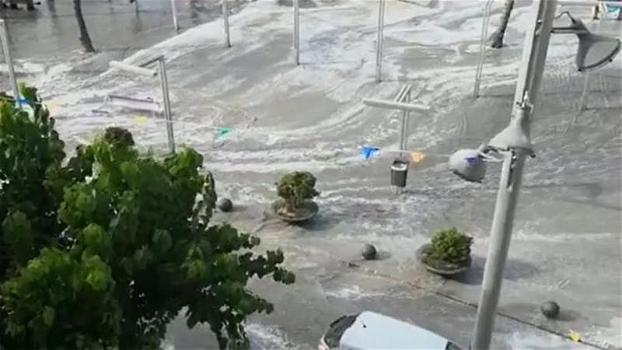 Turisti in fuga a Maiorca e Minorca: mini-tsunami colpisce le spiagge turistiche