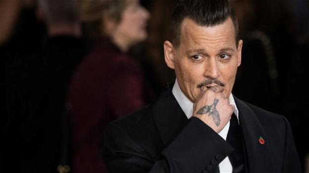 Johnny Depp in crisi: il film di cui è protagonista è stato ritirato ed è a rischio anche i "Pirati dei Caraibi"