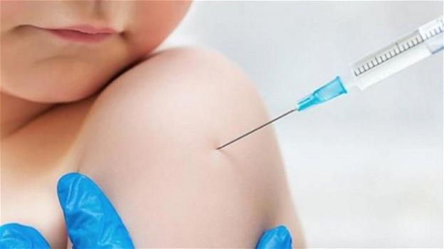 Vaccini, madre consegna il caso di sua figlia immunodepressa ai giudici
