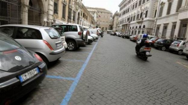 Napoli: boom di parcheggiatori abusivi, il 40% delle strade in loro possesso