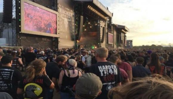 Due anziani scappano dall’ospizio per andare ad un concerto heavy metal