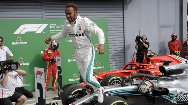 Gp Monza: Hamilton vince e allunga nel mondiale. Raikkonen 2°, Vettel sbaglia in avvio e finisce 4°