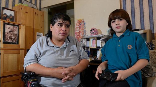 Galles: un bambino svuota la carta di credito della madre disabile per un noto videogame