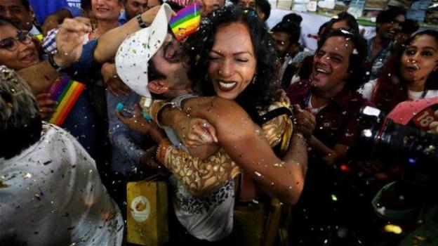 India, storica decisione della Corte Suprema: essere gay non è più reato