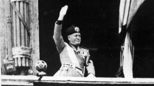 Modica (RG), dissequestrata la foto di Mussolini del bar Fucsia