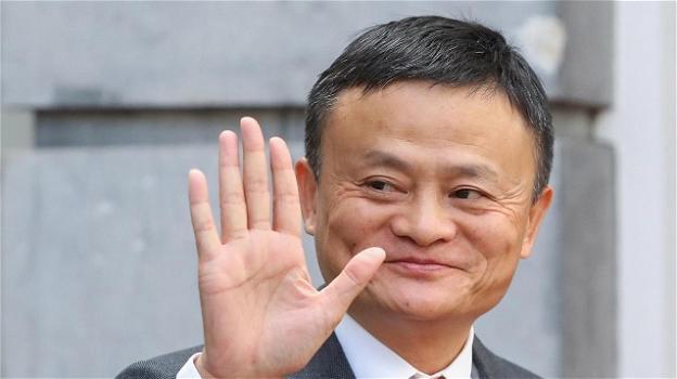 Jack Ma dice addio ad Alibaba per dedicarsi alla filantropia: "Non voglio morire in ufficio, meglio in spiaggia"