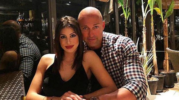 Temptation Island Vip, Simona Ventura sulla coppia Bettarini-Larini: "Qualcosa di inaspettato è accaduto"