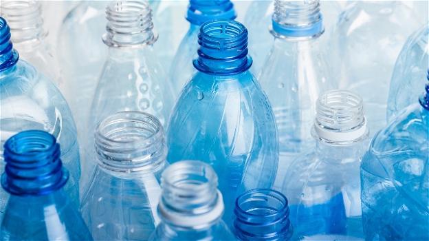 La plastica sicura è pericolosa: stessi rischi per il cancro
