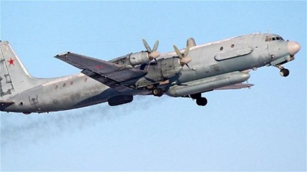 Siria abbatte per errore un jet russo. Putin "adotterà misure adeguate"