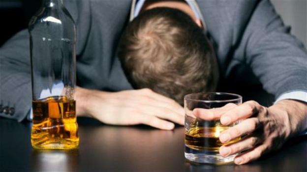 Nel mondo un decesso ogni 20 è causato dall’abuso di alcol.