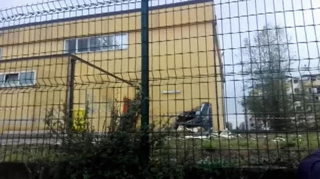Teano, crolla il tetto della palestra. Gli studenti sono sotto choc