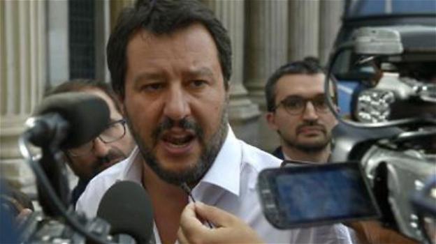 Sicurezza e Finanza, Salvini attacca UE: “Juncker prima di parlare si beva due bei bicchieroni di acqua”
