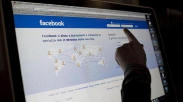 Attacco hacker su Facebook: venduti i dati personali