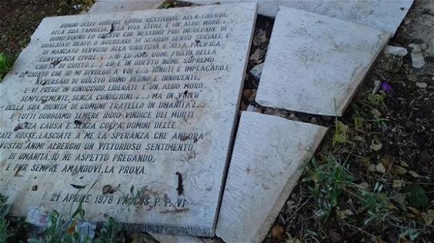 Bari, distrutta la lapide in ricordo di Aldo Moro