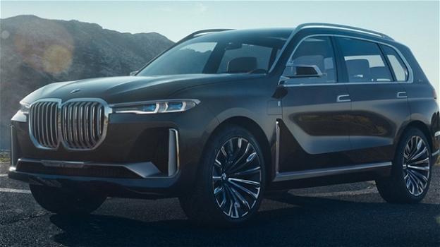 BMW presenta X7, il mega suv di lusso da 7 posti