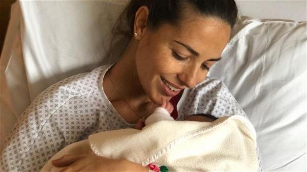 Laura Barriales è diventata mamma: primo scatto con la figlia Melania