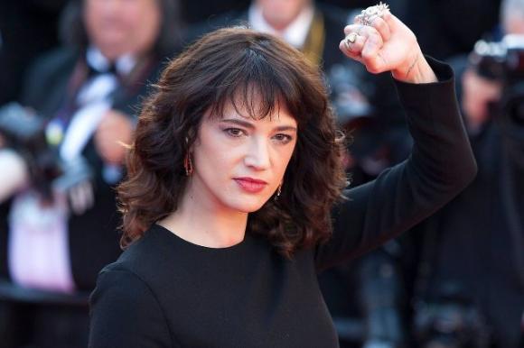 Asia Argento in lacrime a Non è l’Arena: “Bennett mi ha fatto pena. È un’anima persa. Vorrei tornare a X Factor”