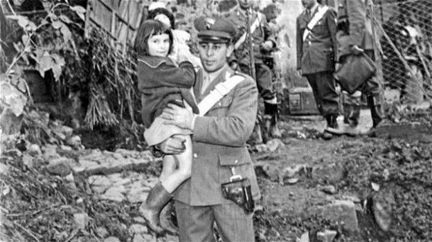 Trovata la bambina salvata da un carabiniere 50 anni fa