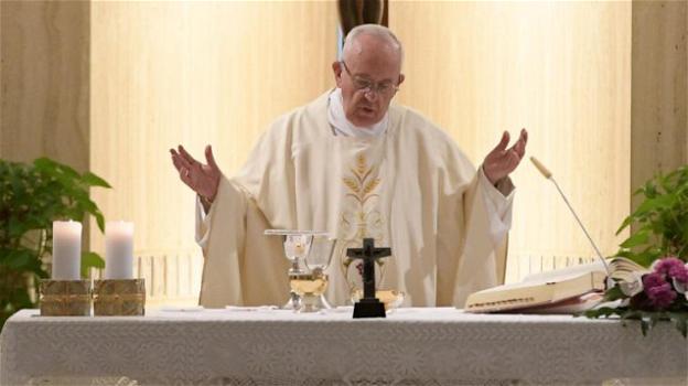 Papa Francesco: la Chiesa non dà spettacolo