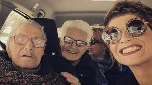 Alessandra Amoroso, il post per il nonno che emoziona i fan: "97 anni sono difficili, tieni duro"