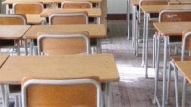 Bari, 17 alunni se ne vanno dalla classe per il compagno disabile: bambino di 7 anni rimasto solo in aula