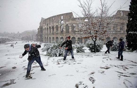 Allarme maltempo, in arrivo il “Ciclone di neve” che porterà aria gelida e nubifragi. Ecco le zone più colpite: