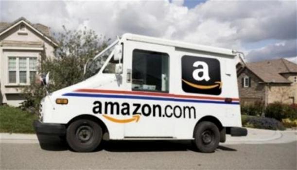 Amazon diventa corriere postale, farà concorrenza a Poste