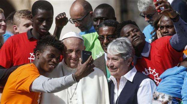 Immigrazione, il Vaticano tifa per il Global Compact e ammonisce l’Italia