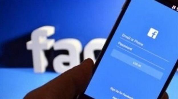 Facebook: record, televendite in diretta, multa Agcom, stalking utenti via Bluetooth