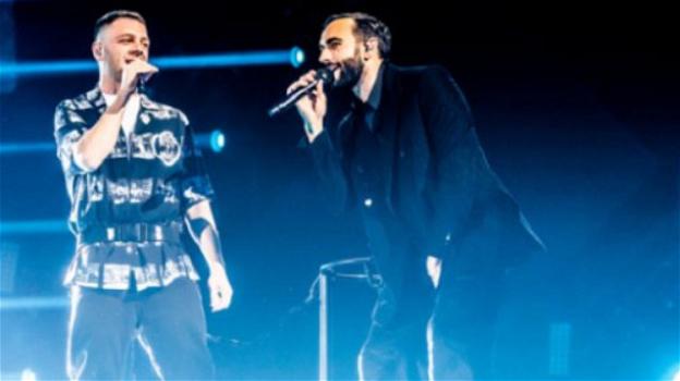 Marco Mengoni ospite a X Factor, canta con i finalisti