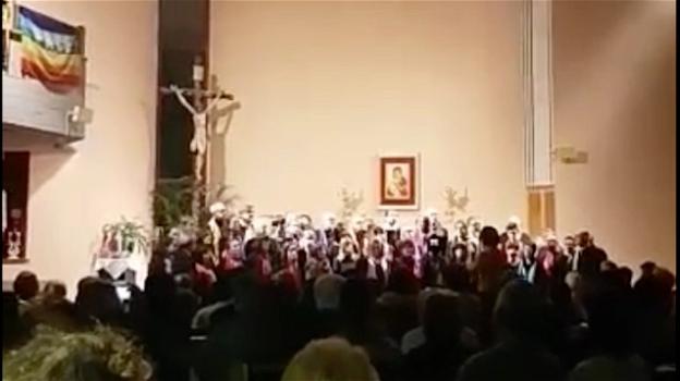 La Chiesa Cattolica da cristiana a partigiana: intonato un "Bella Ciao" in una parrocchia di Bologna