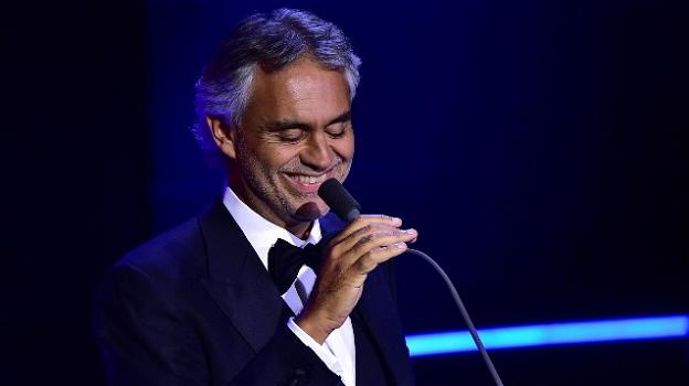 Andrea Bocelli in vetta alle classifiche internazionali con "Sì"