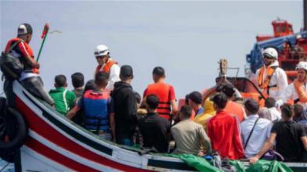 Immigrazione, un’altra ong, la Sea Watch, respinta da Salvini: "Porti italiani chiusi"