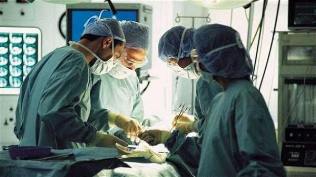 Intervento record a Salerno: è stato asportato un tumore di 15 chili a una donna incinta