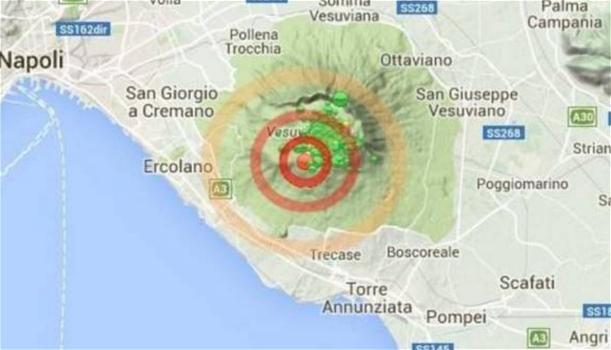 Terremoto Vesuvio, nuovo sciame sismico avvertito dai cittadini: “Stiamo monitorando tutti i parametri”