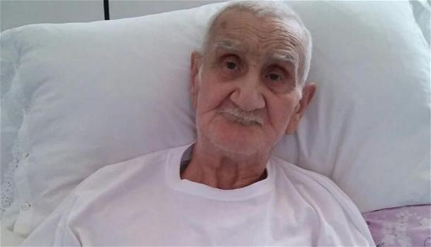 Nonno Mariano è morto, il 91enne sfrattato con la forza dalla sua casa: “Vergognoso quello che gli hanno fatto”