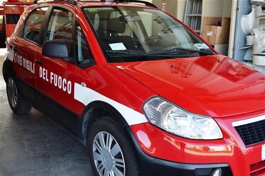 Notte di follia a Roma: pompiere acquista cocaina con auto di servizio, a bordo con lui anche una trans