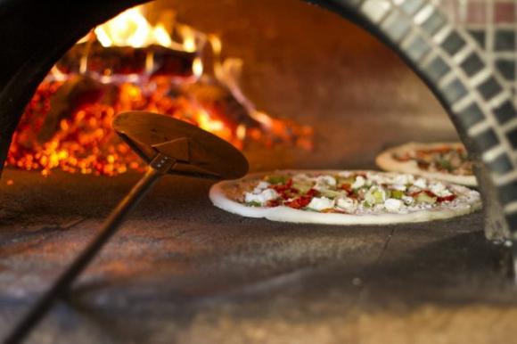 Presa a pugni in pizzeria perchè non parla friulano