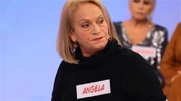 U&D, Tina Cipollari e Gianni Sperti fanno una sorpresa a Angela: la reazione della dama